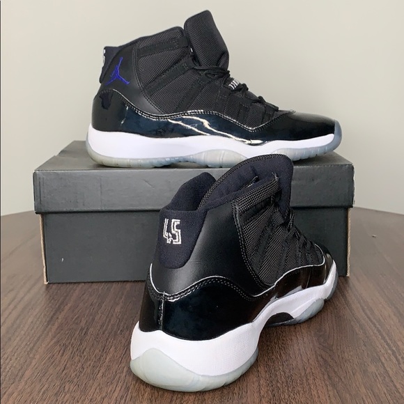 Air Jordan 11 Retro BG - Picture 2 of 2